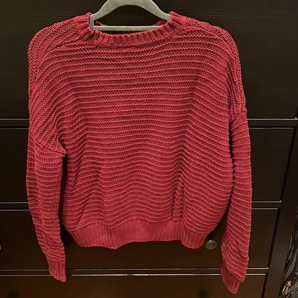 Maroon H&M sweater. Size S. - Picture 2 of 4